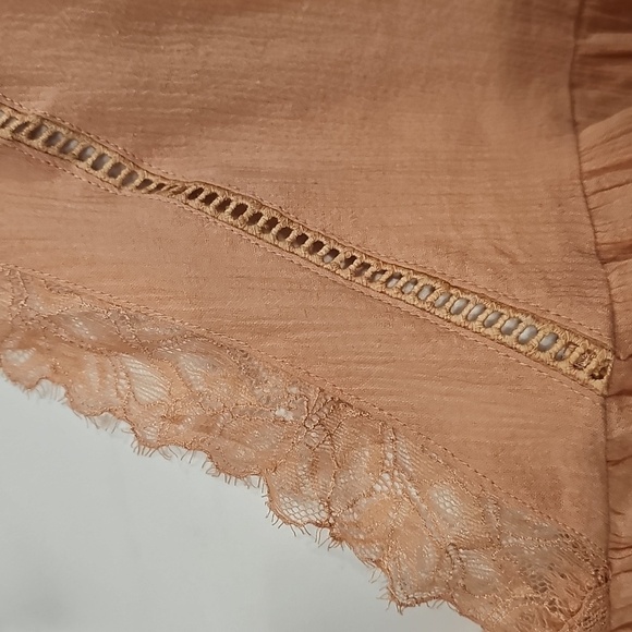 Easel Pink Lace Trim Top Sz S NWT - Picture 4 of 9